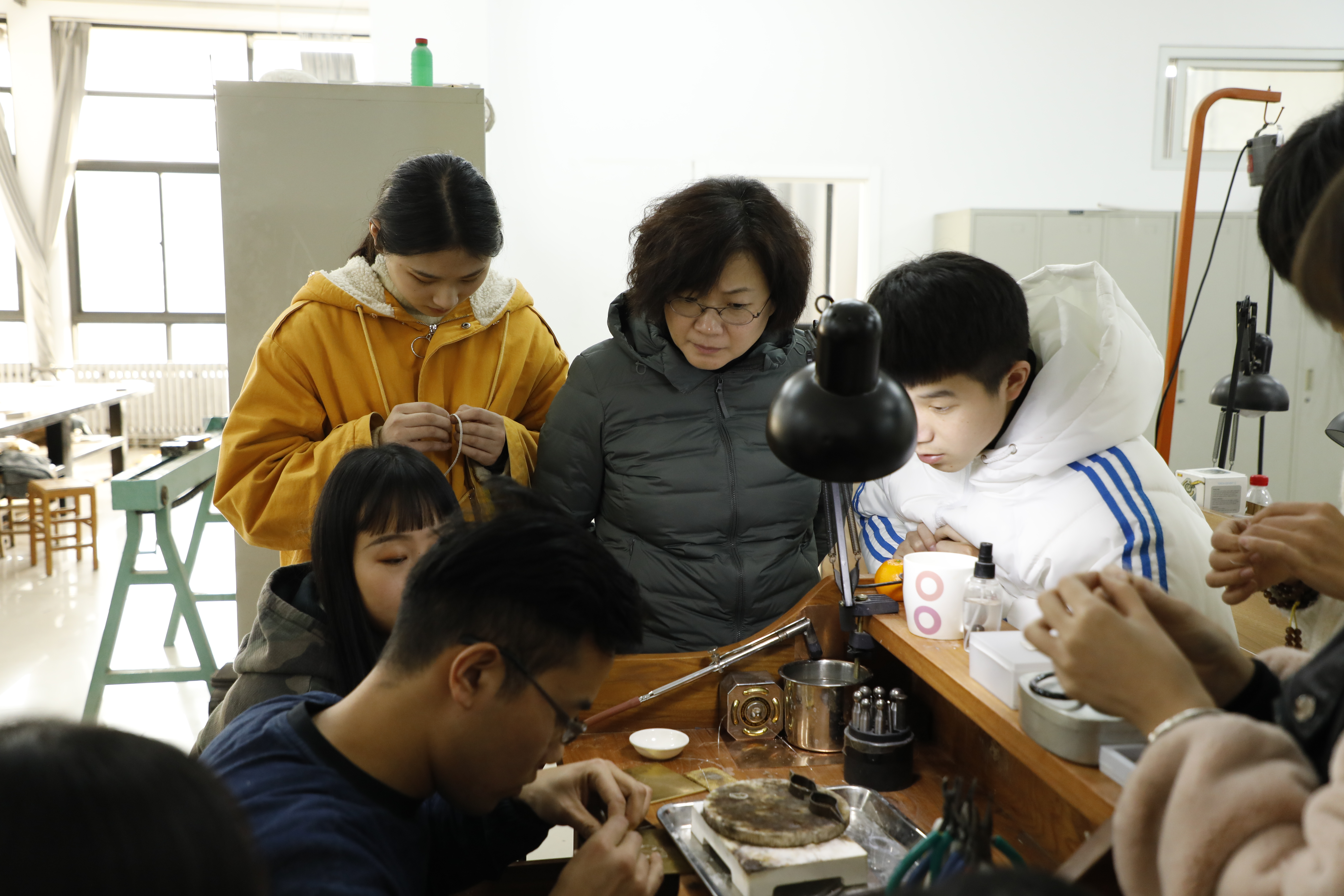 【设计动态】 2016级工艺美术第二工作室花丝工艺学习成果展